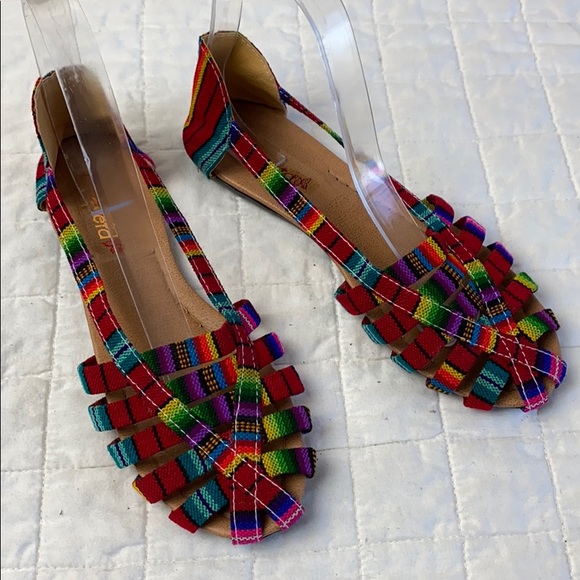 Coqueta Sandals - Picture 1 of 11